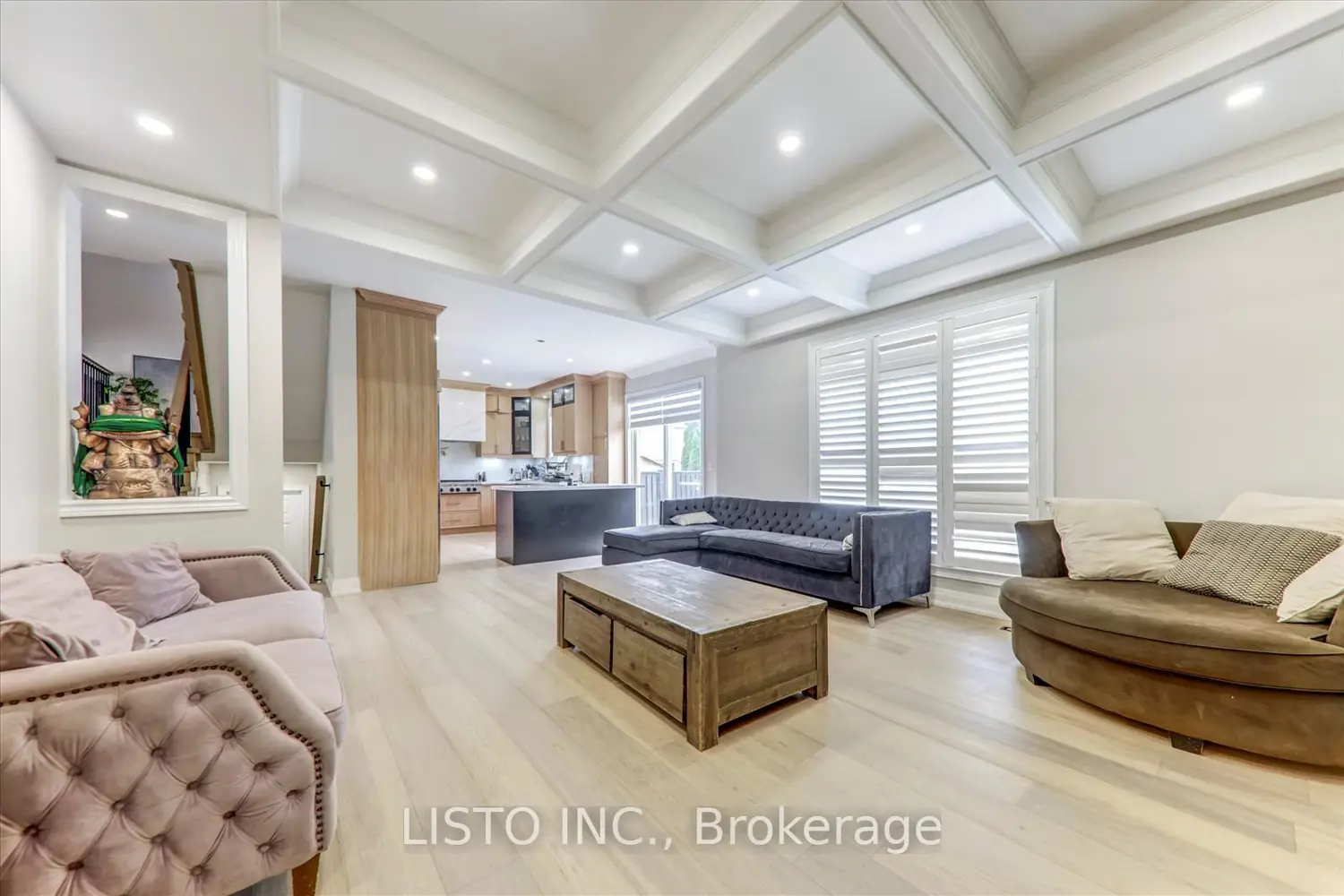 Additional image 15 of 65 Warbler Circle