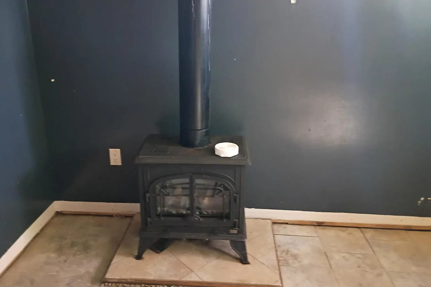 Additional image 14 of 913 Ward Street