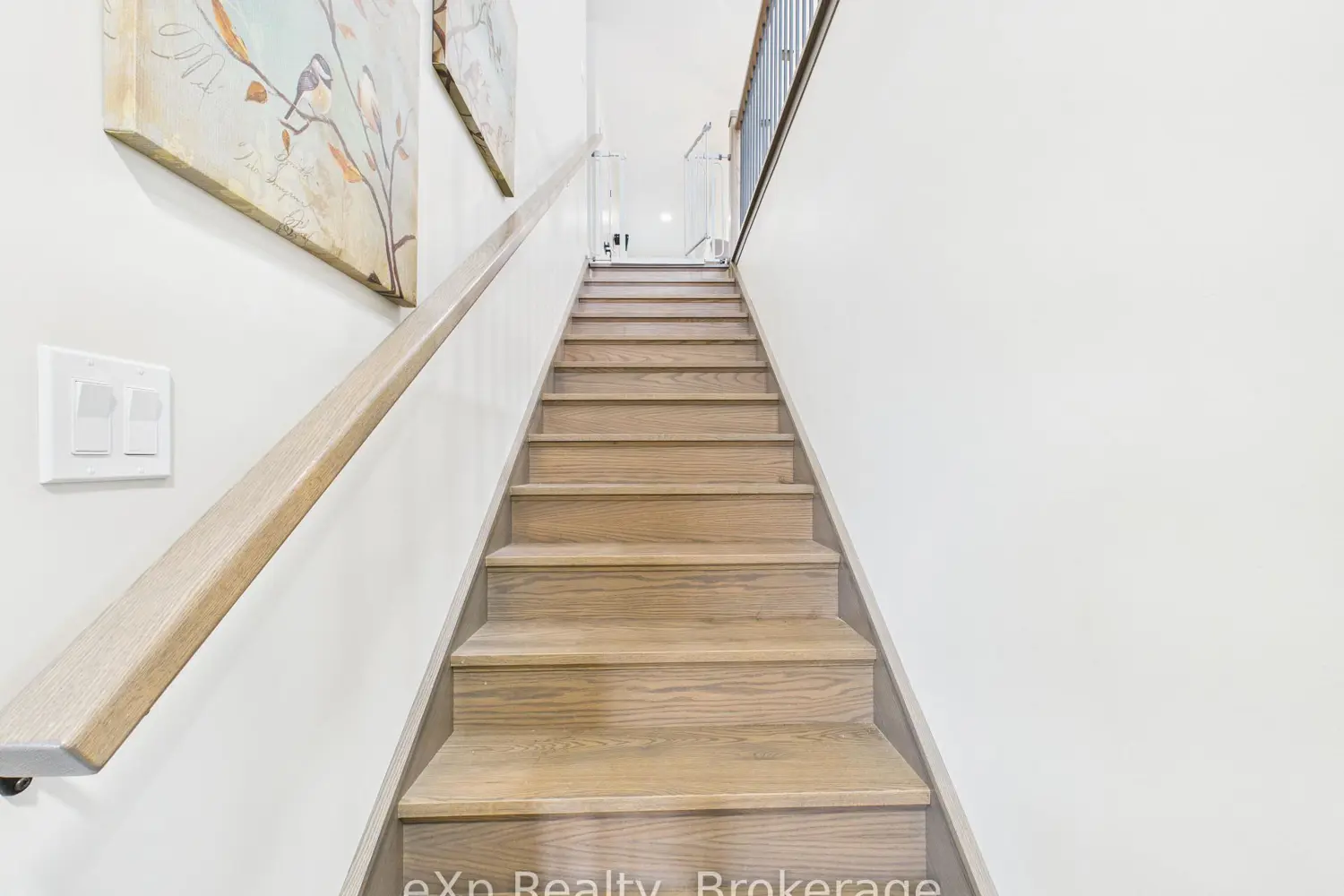 Additional image 10 of 221130 Grey Road 9