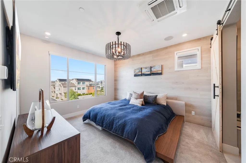 Additional image 19 of 244 Abacus, Irvine, CA 92618