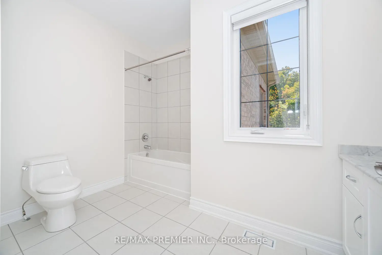 Additional image 15 of 18 Erintown Crescent