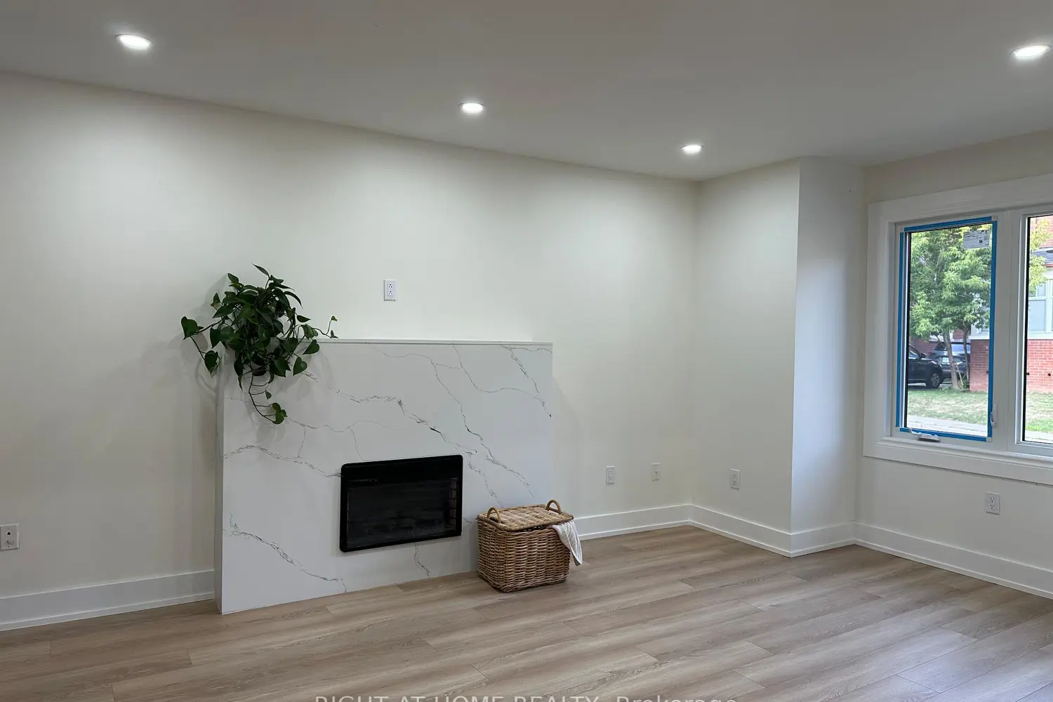 Additional image 12 of 210 Dearborn Avenue