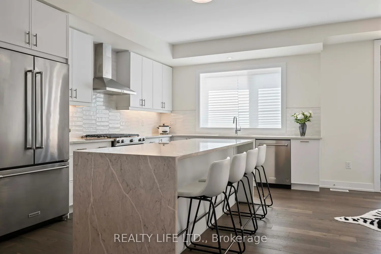 Additional image 9 of 2273 Turnberry Road 6