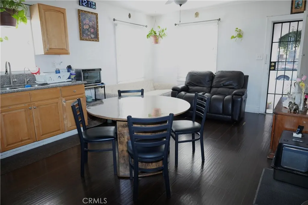 Additional image 76 of 611 W 91st St, Los Angeles, CA 90044