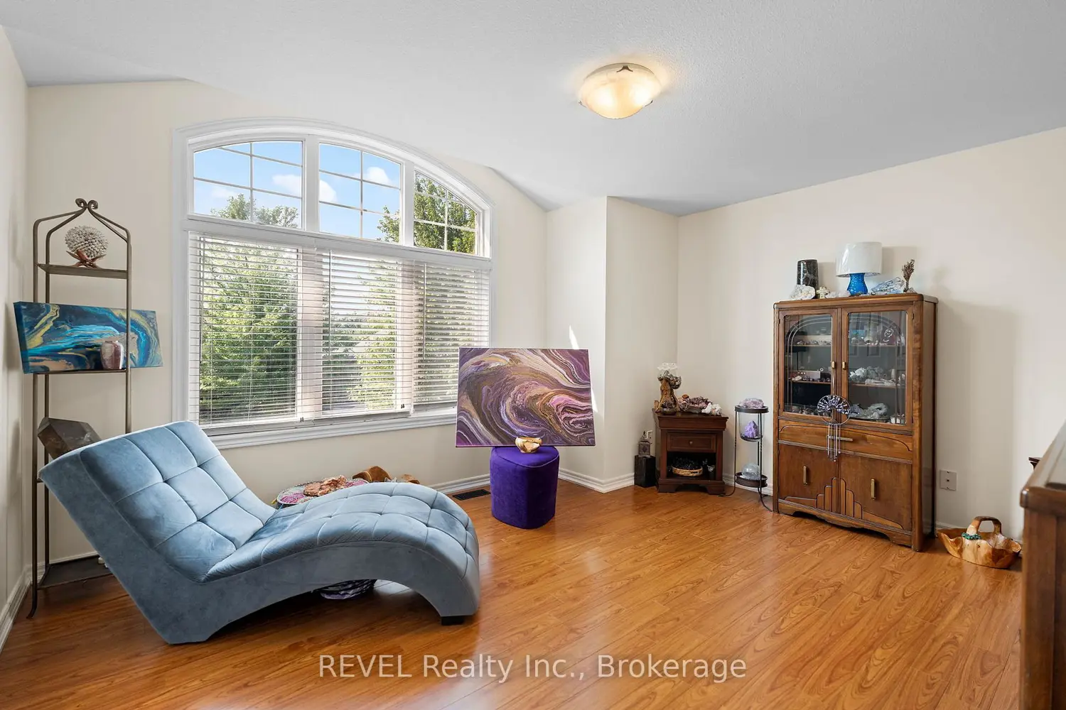 Additional image 8 of 99 Loretta Drive