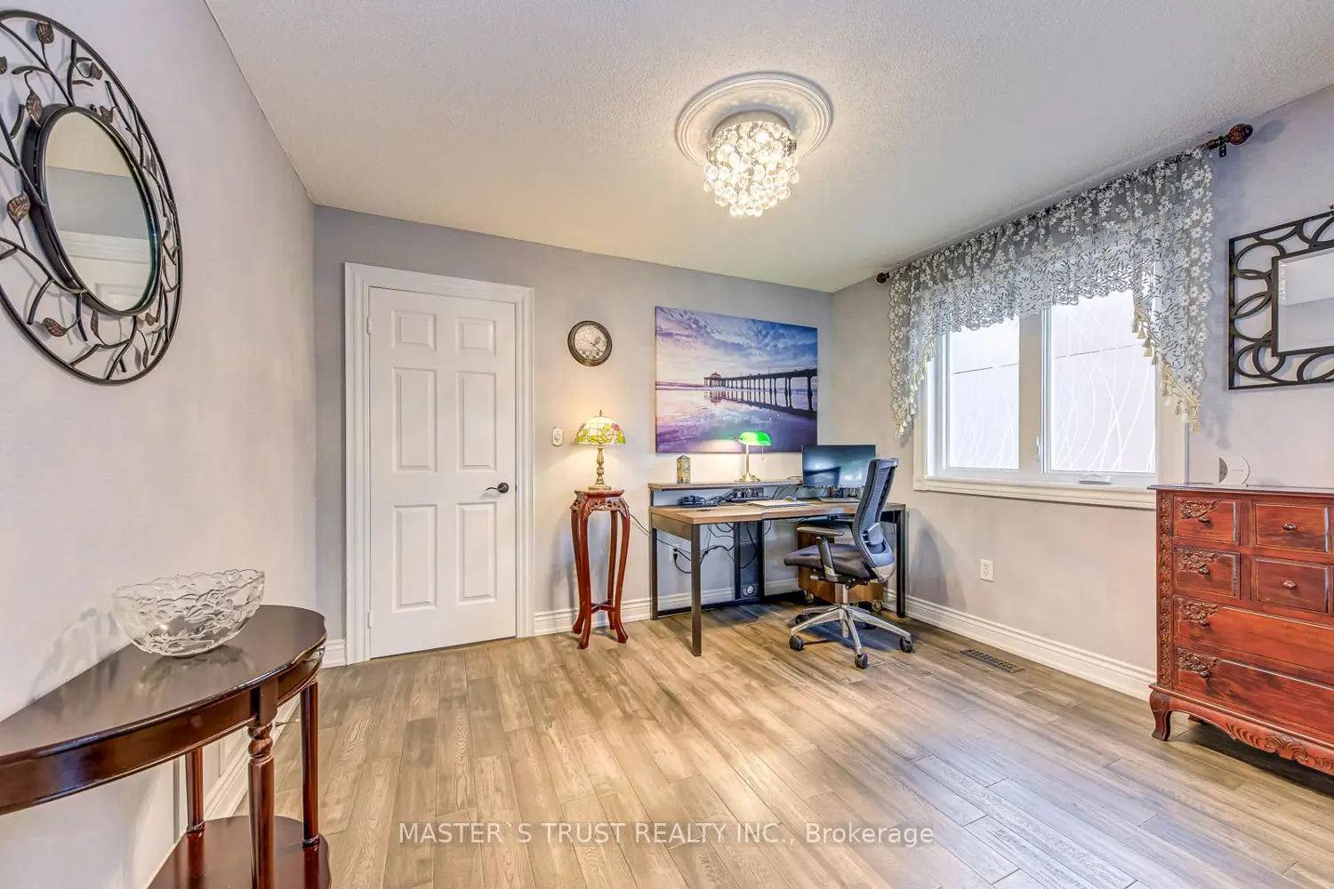 Additional image 11 of 66 Snow Leopard Court