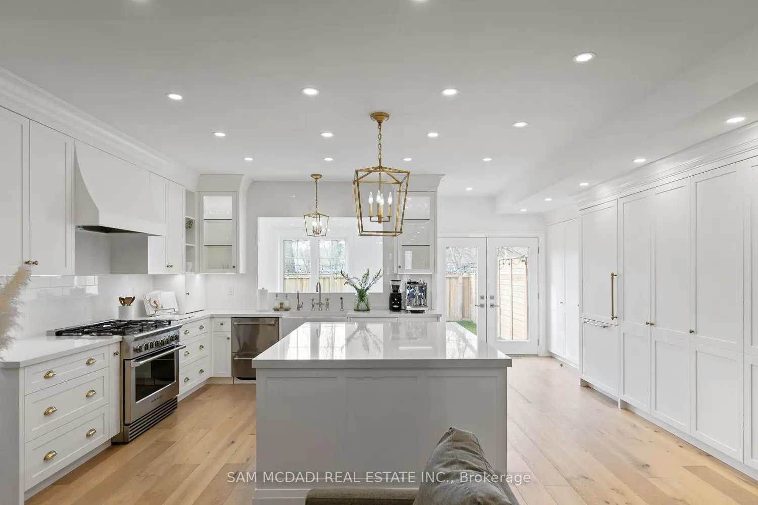 Additional image 3 of 4 Iroquois Avenue