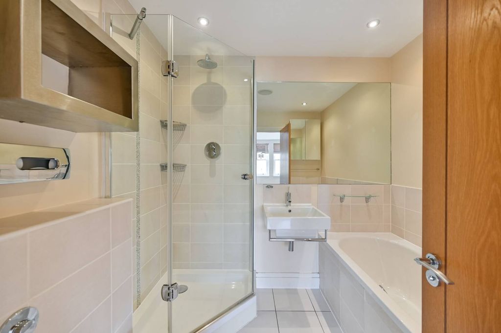 Additional image 11 of 4 bed terraced house for saleBridgeman Drive, Windsor SL4