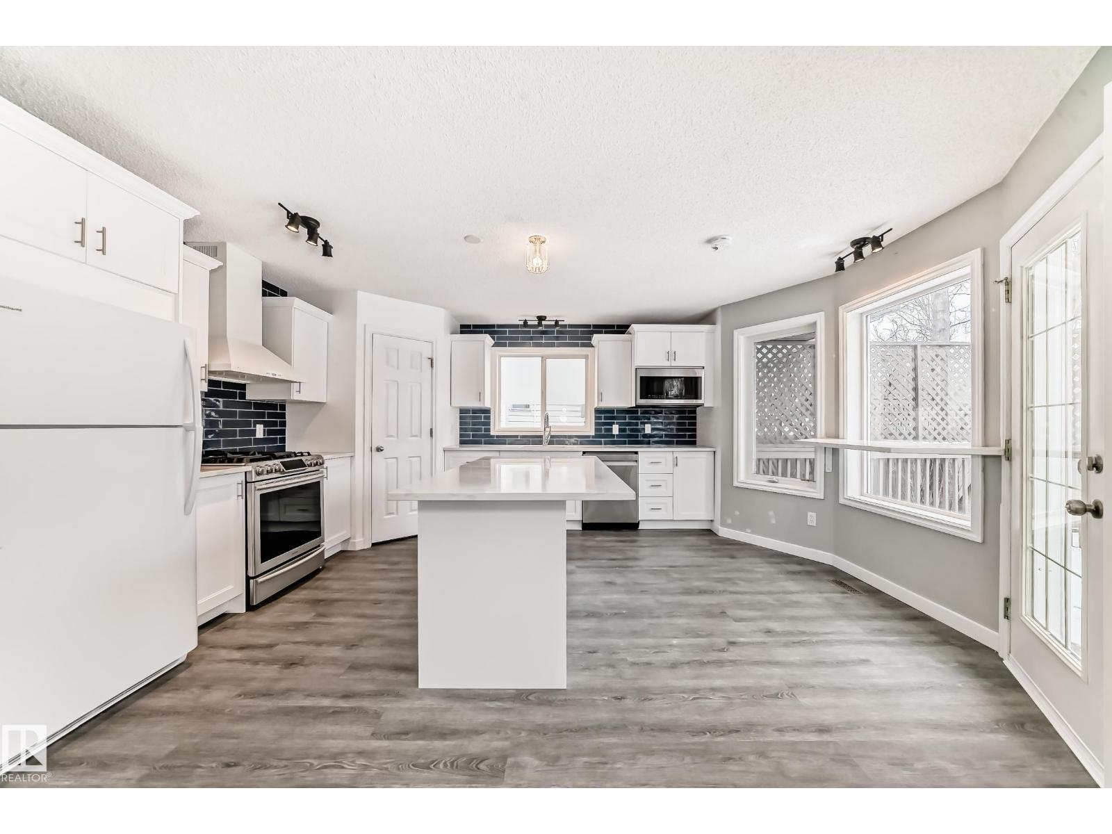 Additional image 6 of 784 Blackburn Place SW, Edmonton, AB, T6W1C7