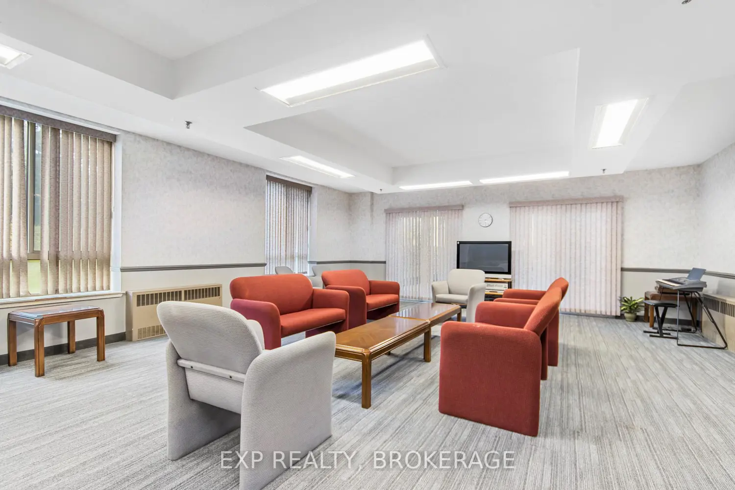 Additional image 16 of 14 Greenview Drive 607