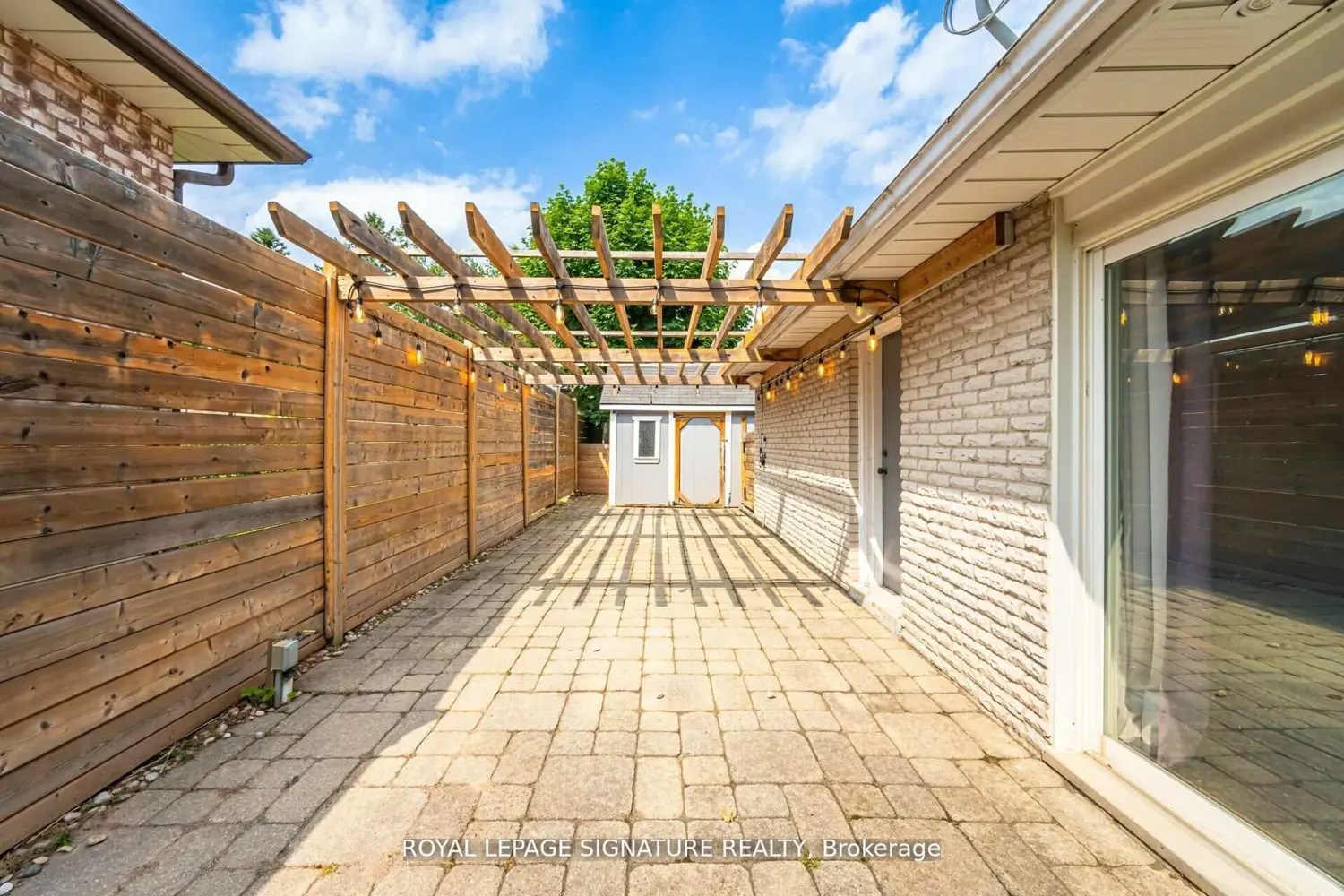 Additional image 19 of 2497 Wyatt Street