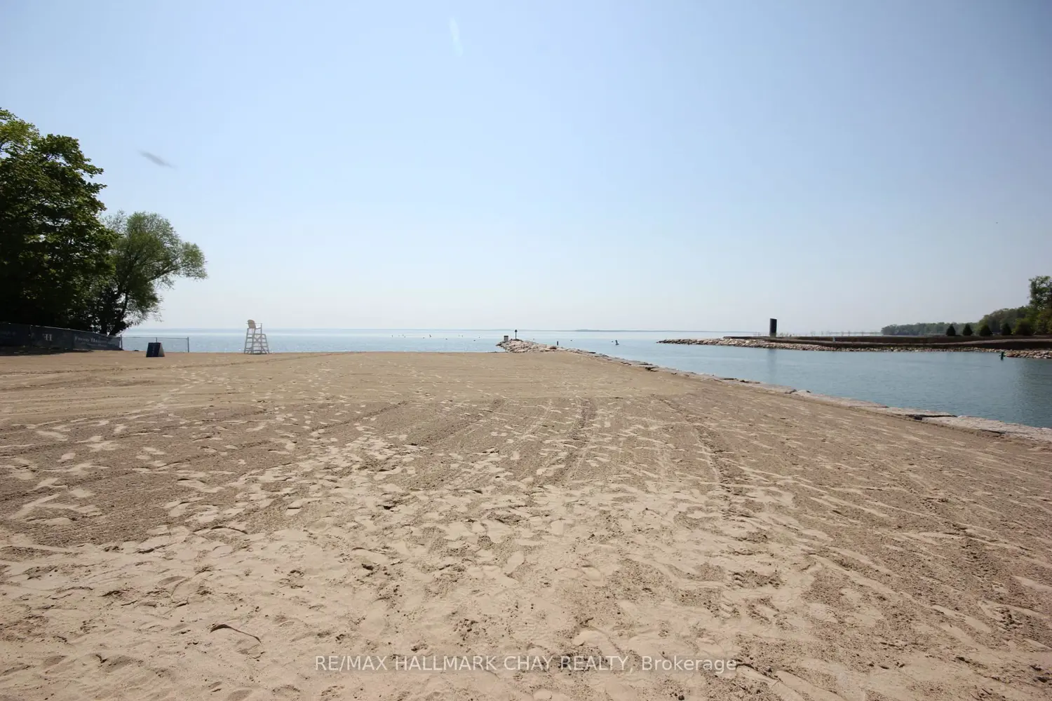 Additional image 11 of 275 Broward Way 60