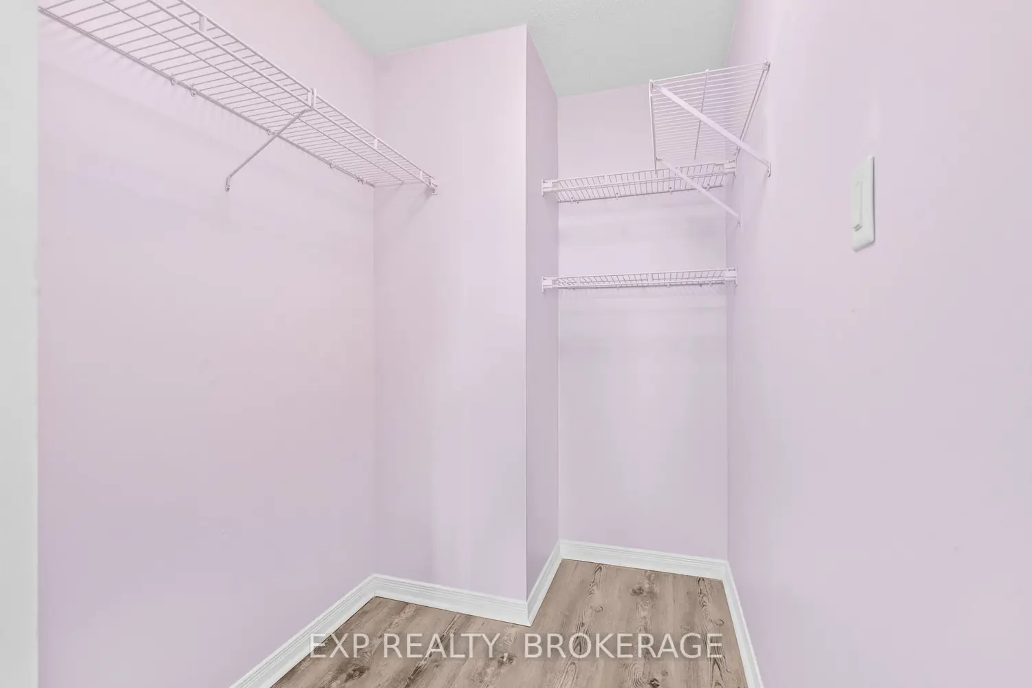 Additional image 10 of 14 Greenview Drive 607