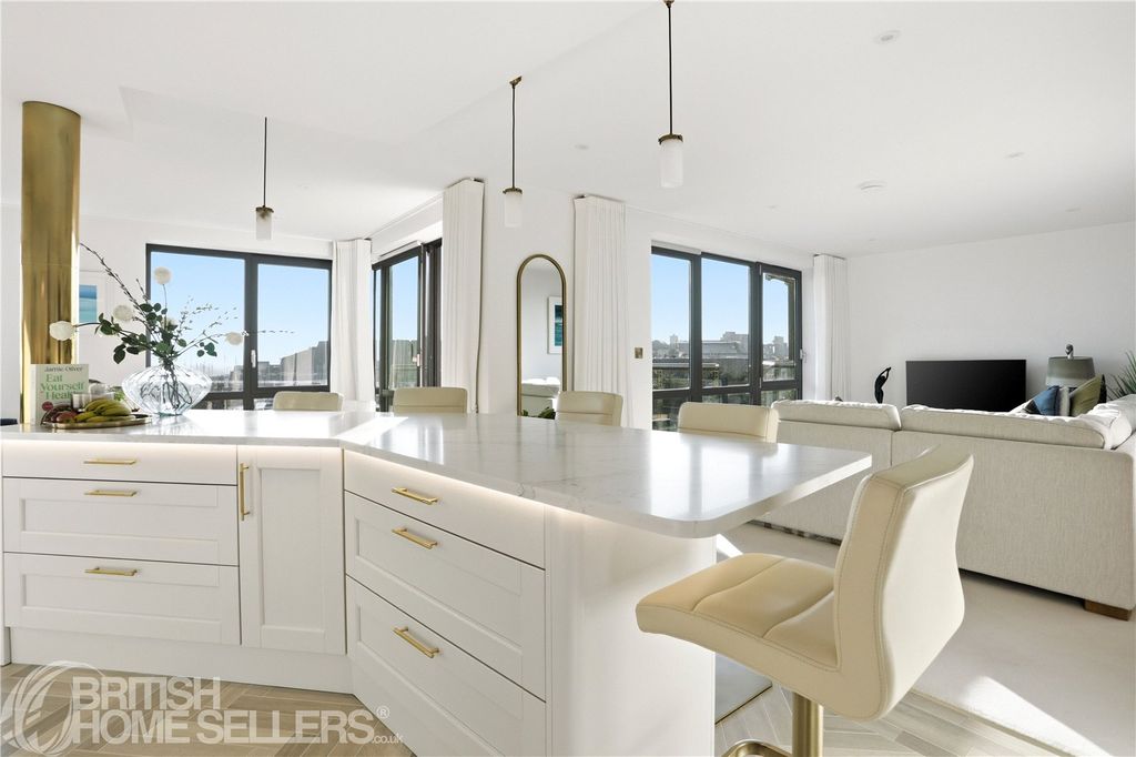 Additional image 6 of 2 bed flat for saleParsonage Way, Plymouth, Devon PL4