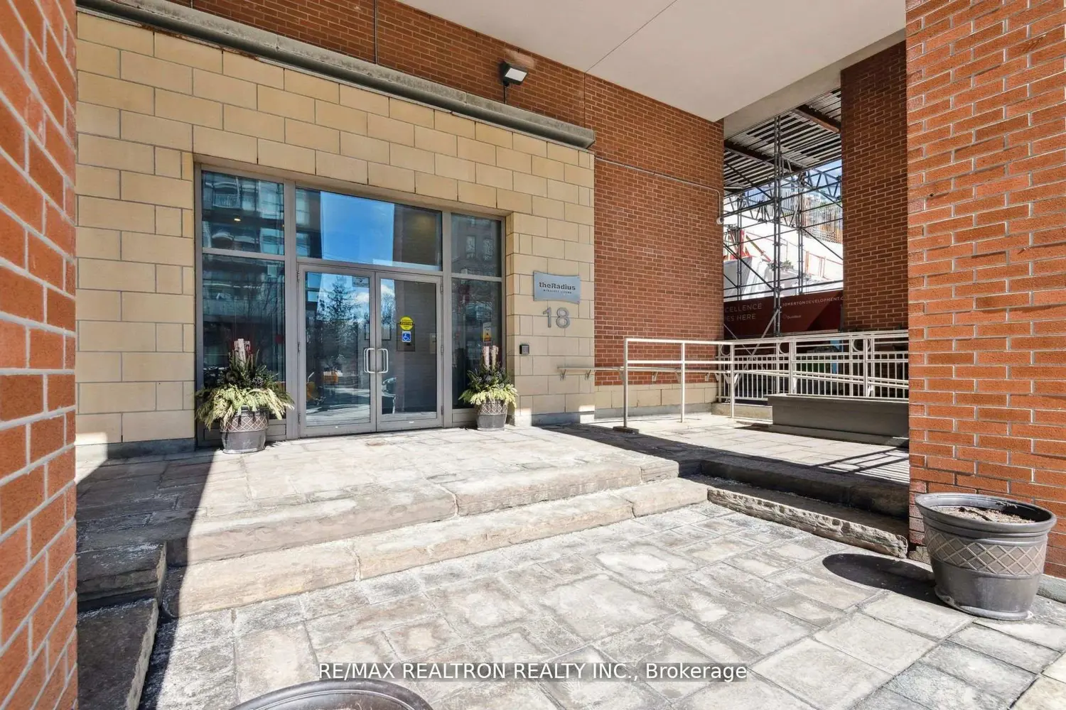 Additional image 2 of 18 Merton Street 906