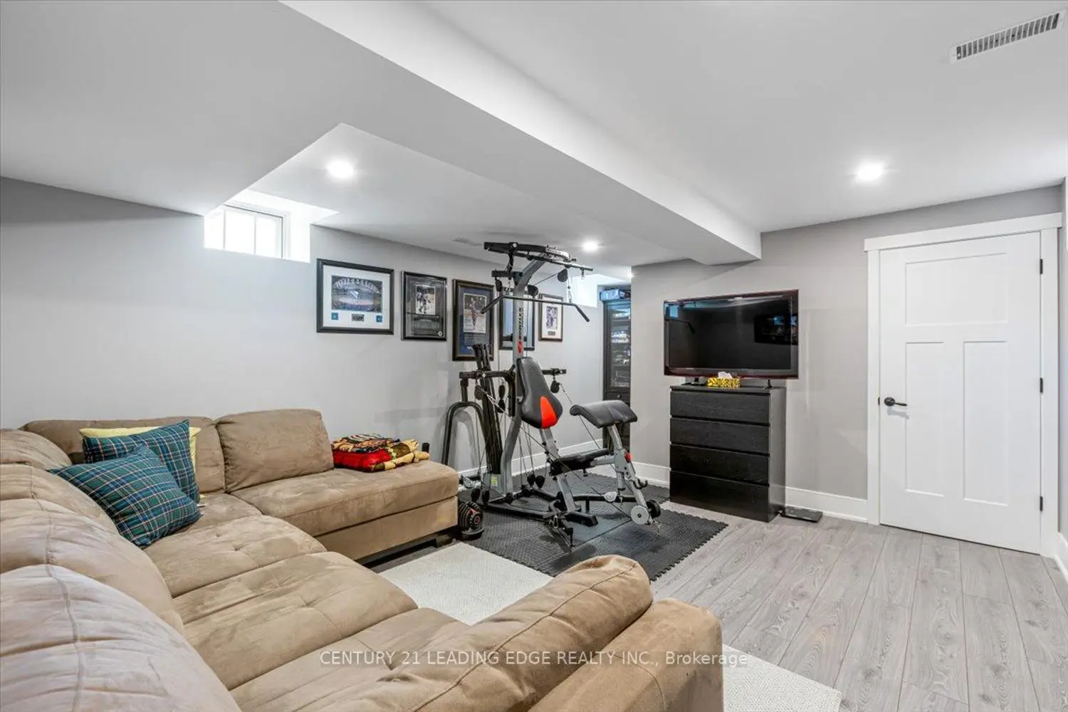 Additional image 13 of 14 Alexander Hunter Place