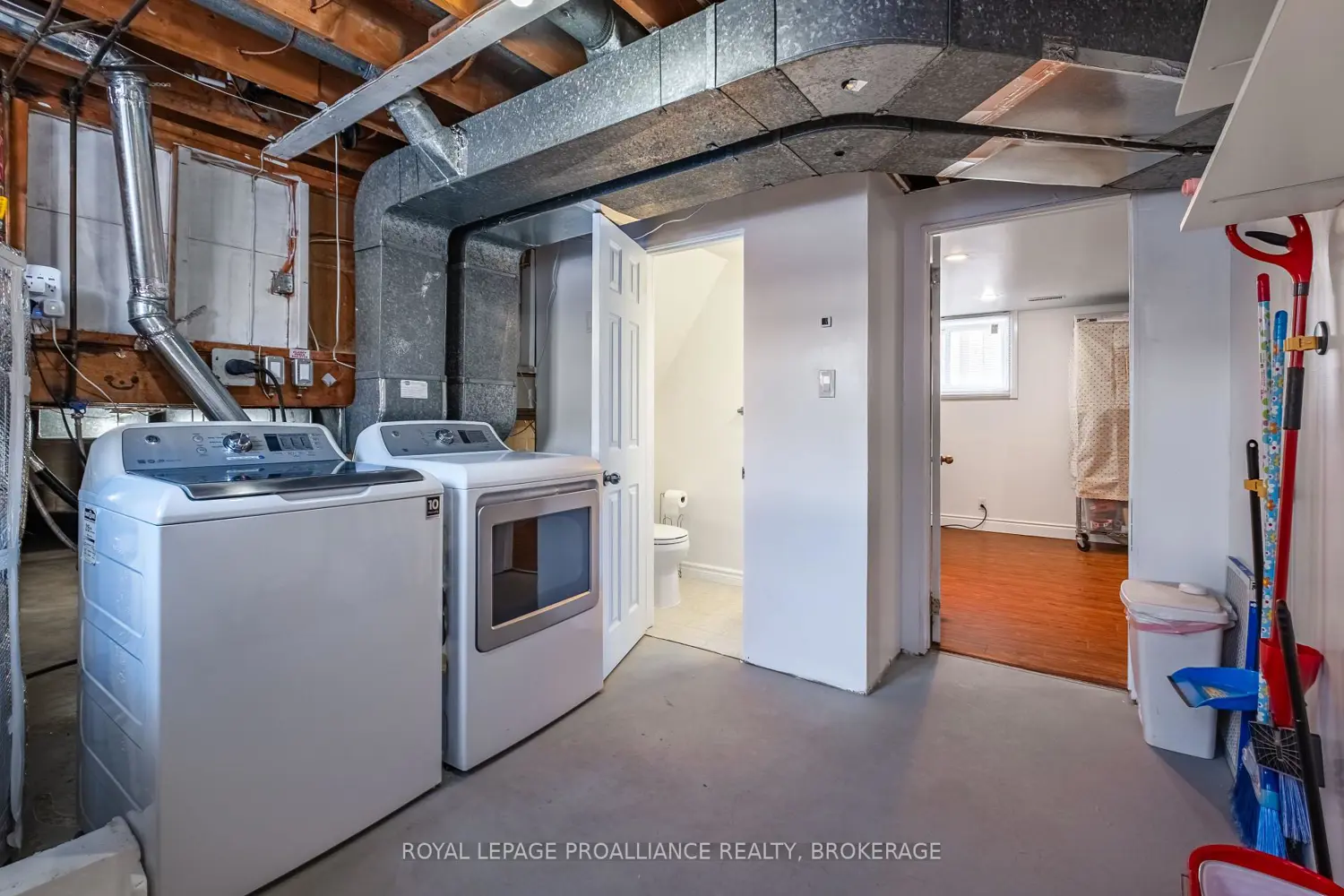 Additional image 15 of 687 Harrow Place