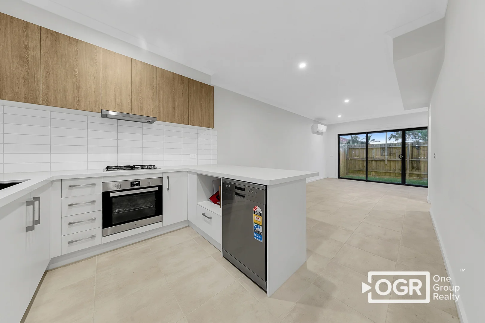 Additional image 4 of 38 Gagan Crescent, South Morang VIC 3752