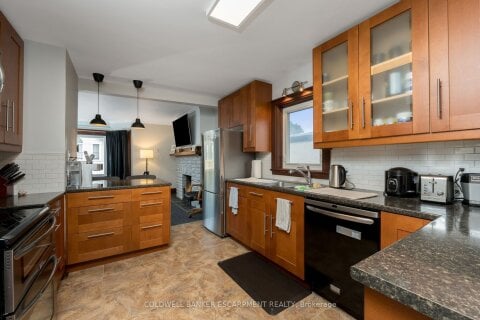 Additional image 7 of A-20 Mill Street E, Halton Hills, ON, L7J 1G9