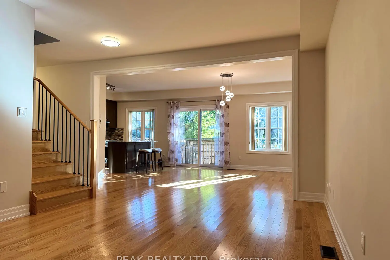 Additional image 18 of 44 Windsor Circle