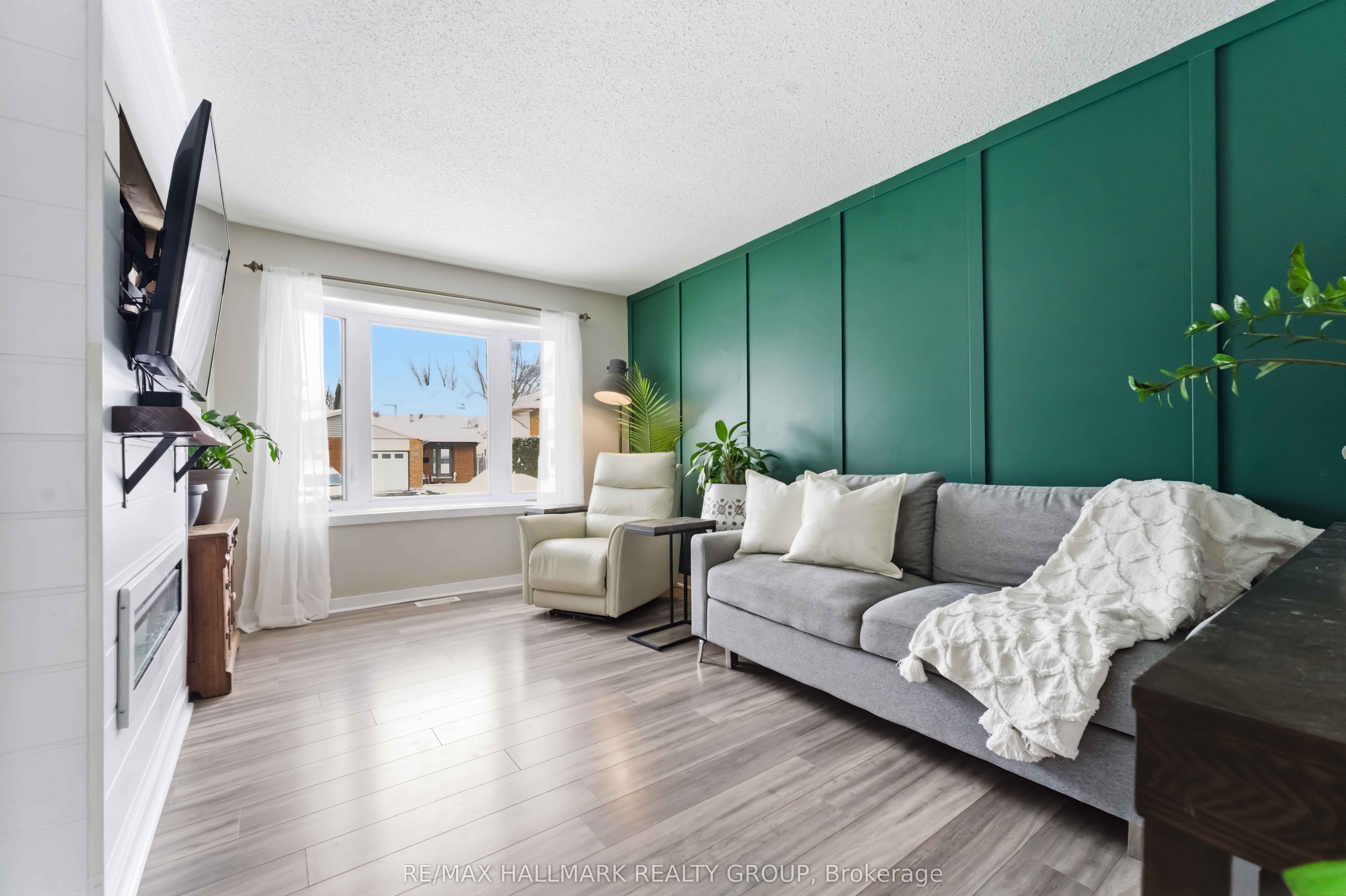 Additional image 3 of 1091 Burgundy Lane, Ottawa, ON, K1C 2M9