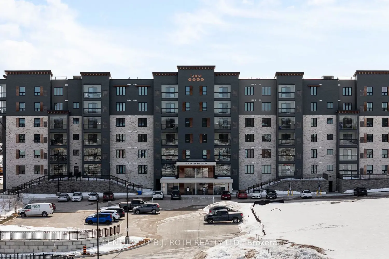 15 Kneeshaw Drive 511