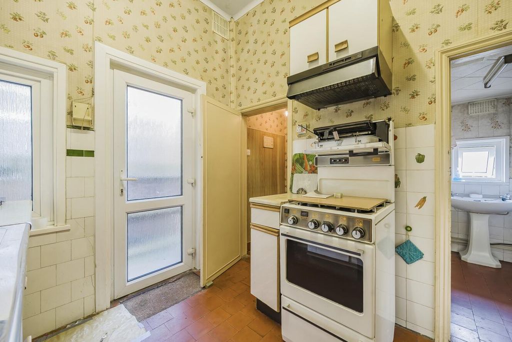 Additional image 4 of 6 bed semi-detached house for saleLennard Road, Penge, London SE20