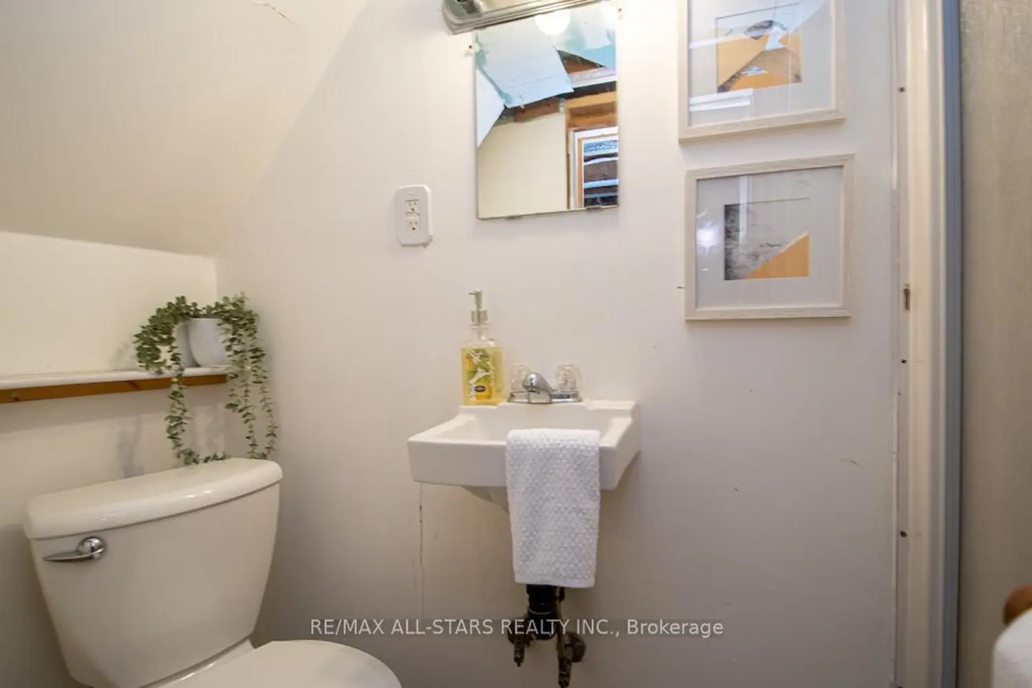 Additional image 17 of 32 Adelaide Street