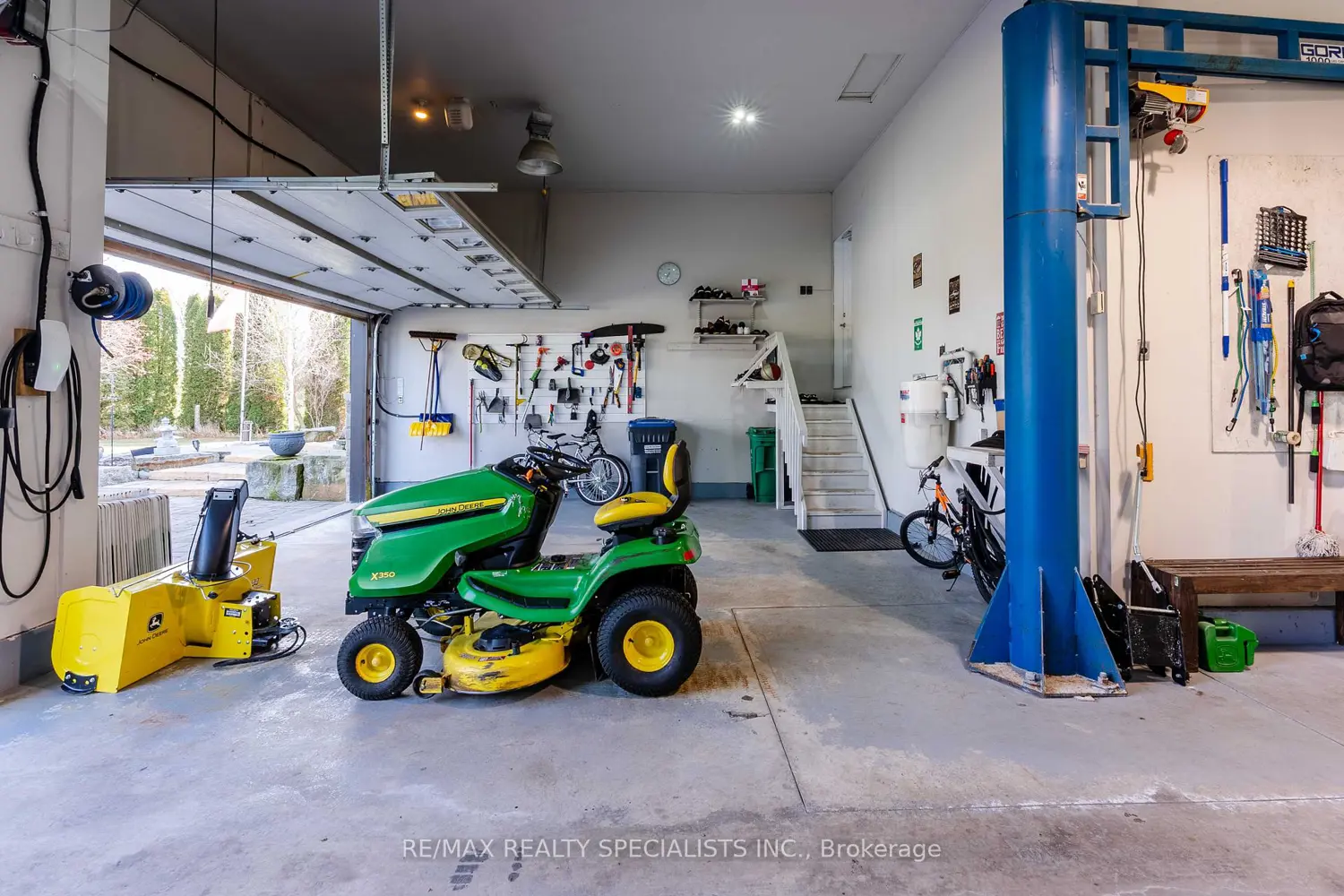 Additional image 17 of 18200 Mountainview Road