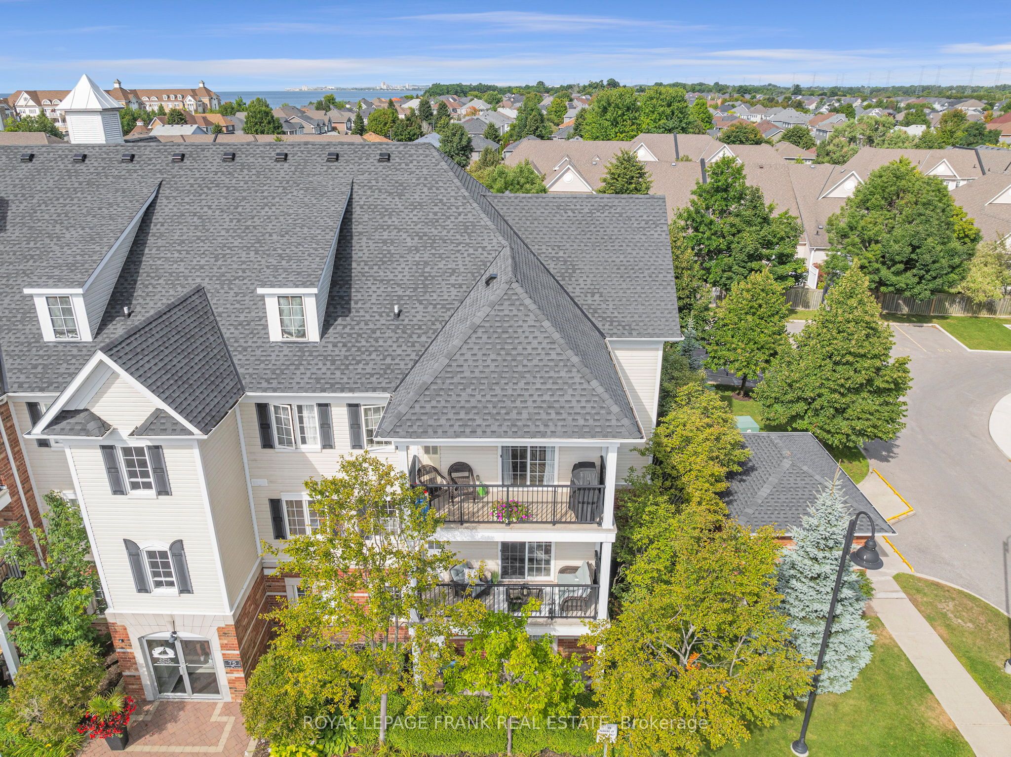 301-75 Shipway Avenue, Clarington, ON, L1B 0B8