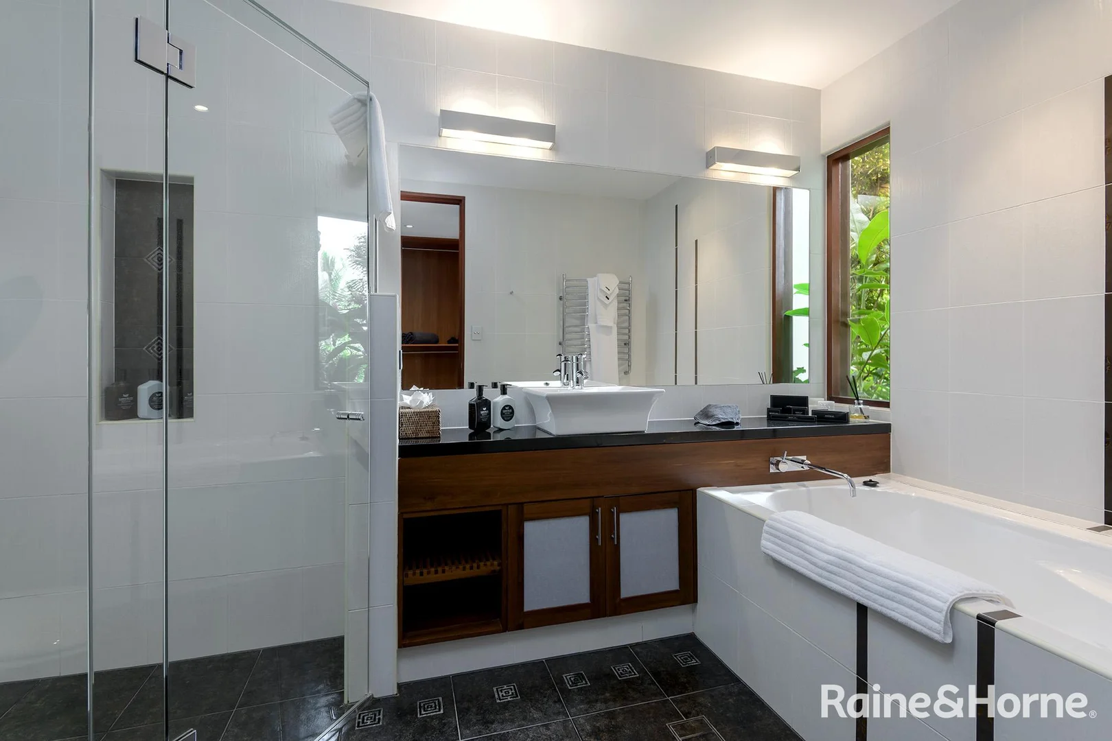 Additional image 18 of 44 Island Point Road, Port Douglas QLD 4877