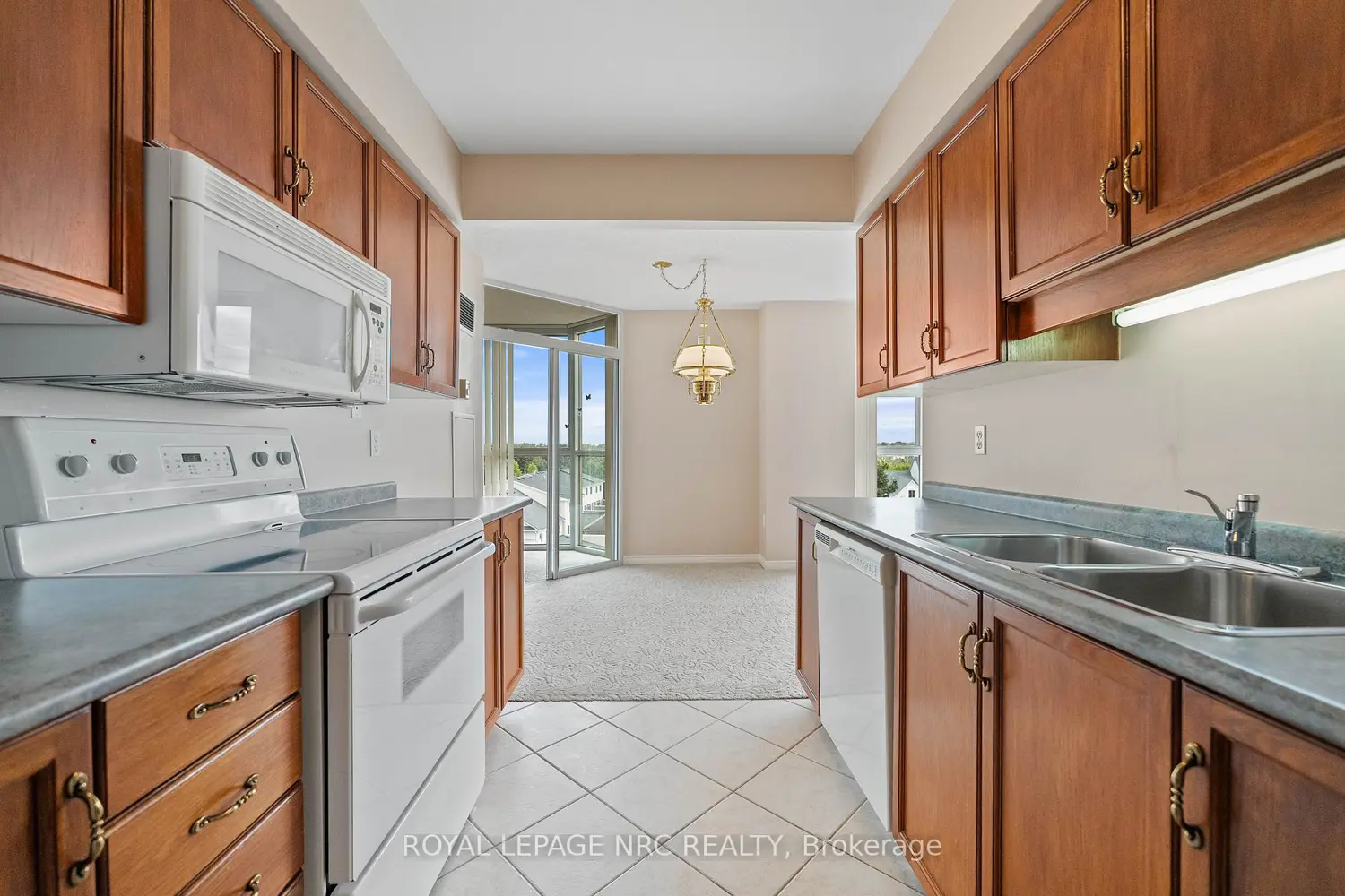 Additional image 7 of 162 Martindale Road 605