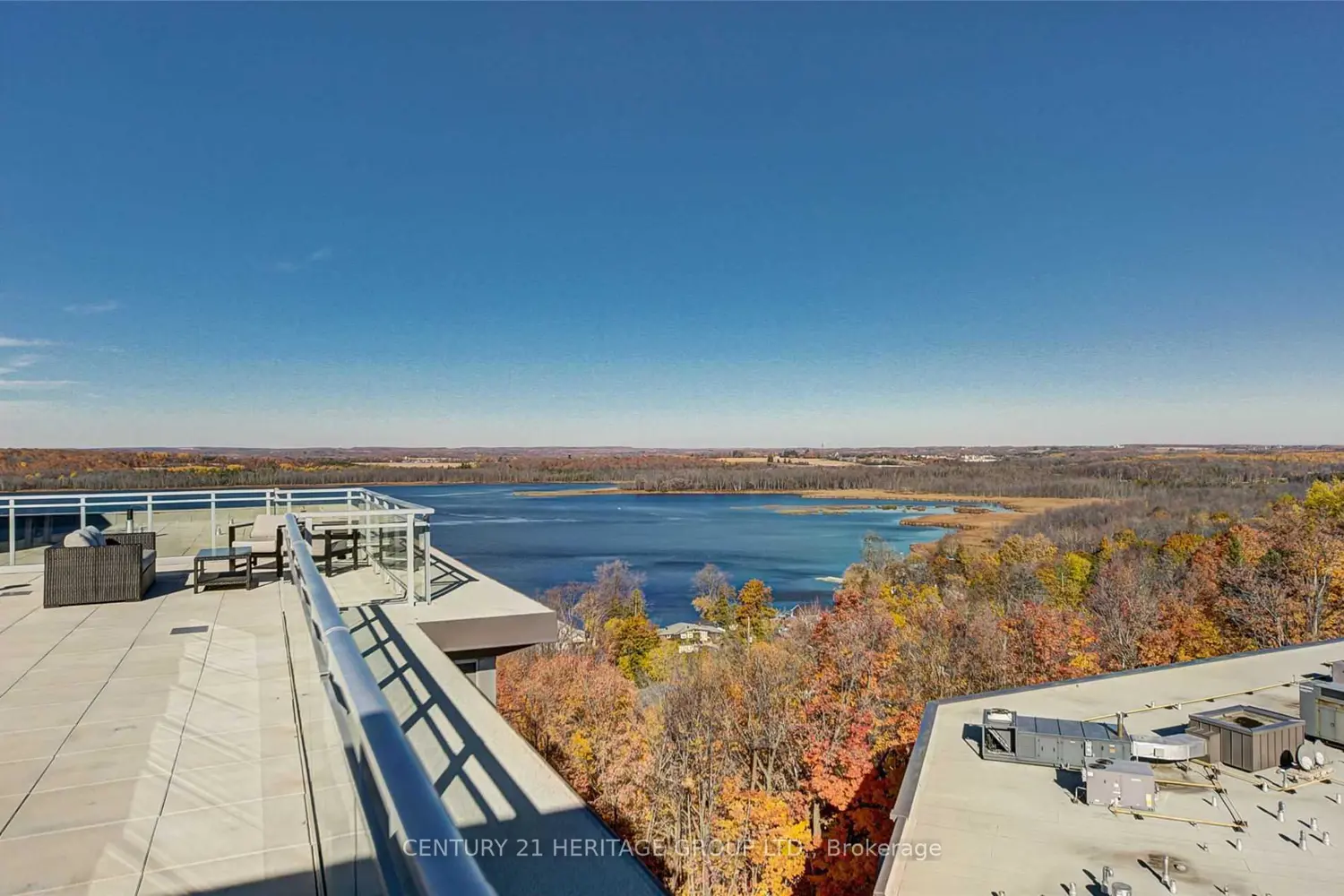 Additional image 19 of 58 Lakeside Terrace 808