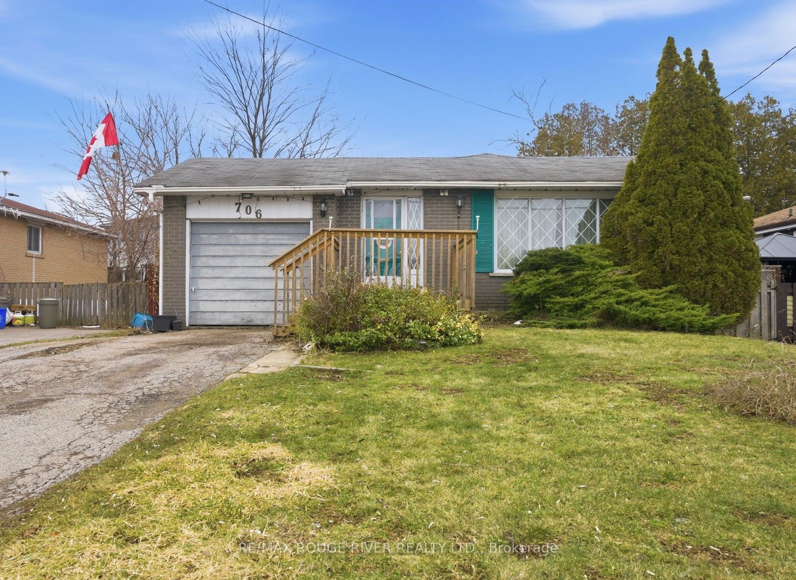 706 Leaside Street, Pickering, ON, L1W 2X1