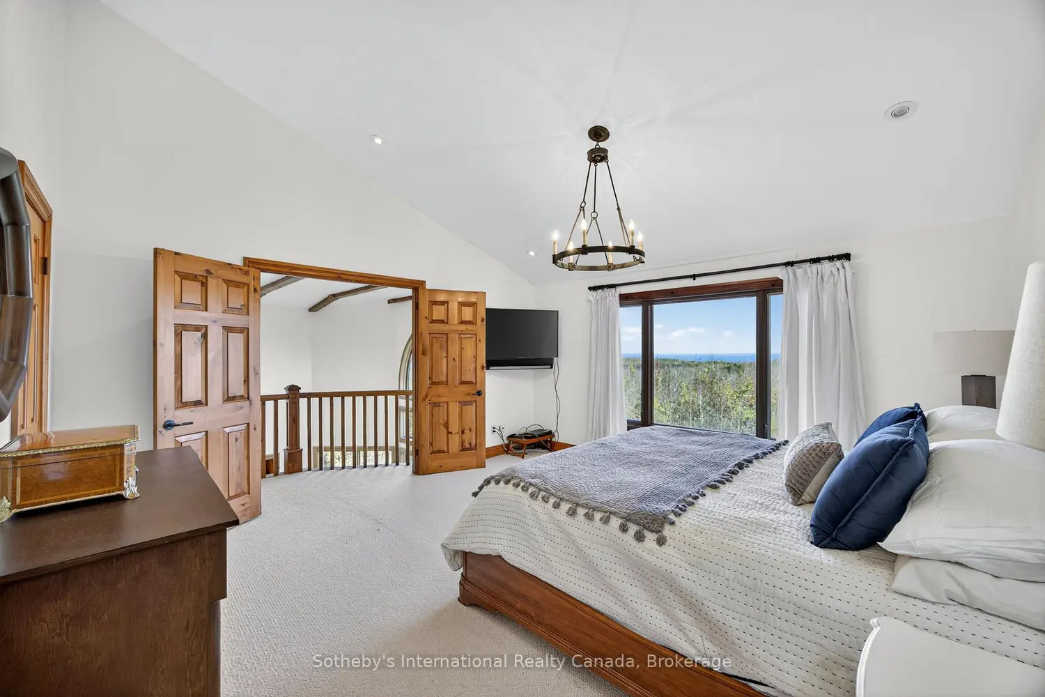 Additional image 11 of 589374 19 Grey Road