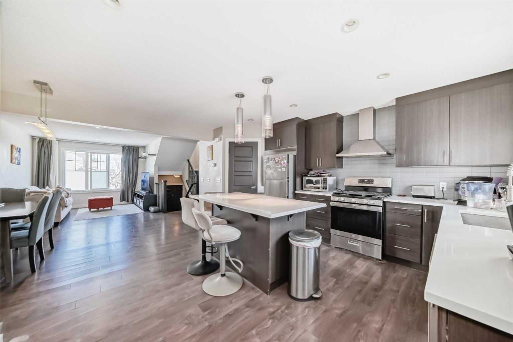 Additional image 4 of 88 Pantego Lane NW, Calgary, AB, T3K 0T1