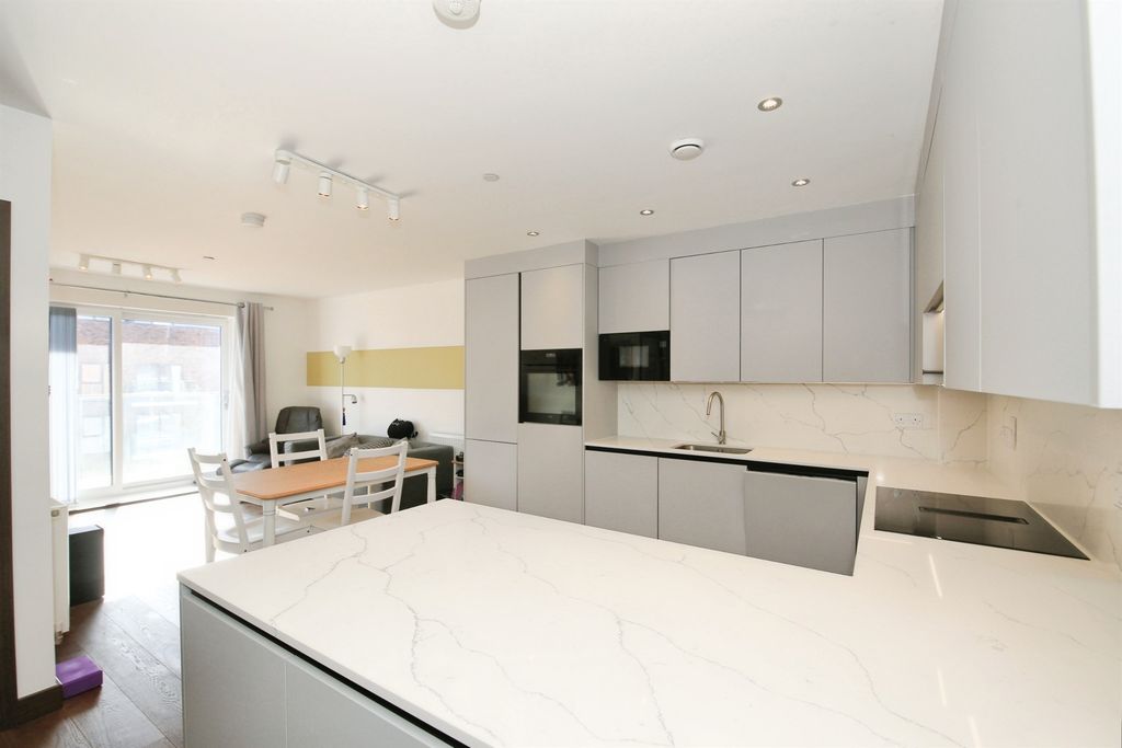 Additional image 3 of 2 bed flat for saleEast Station Road, Fletton Quays, Peterborough PE2