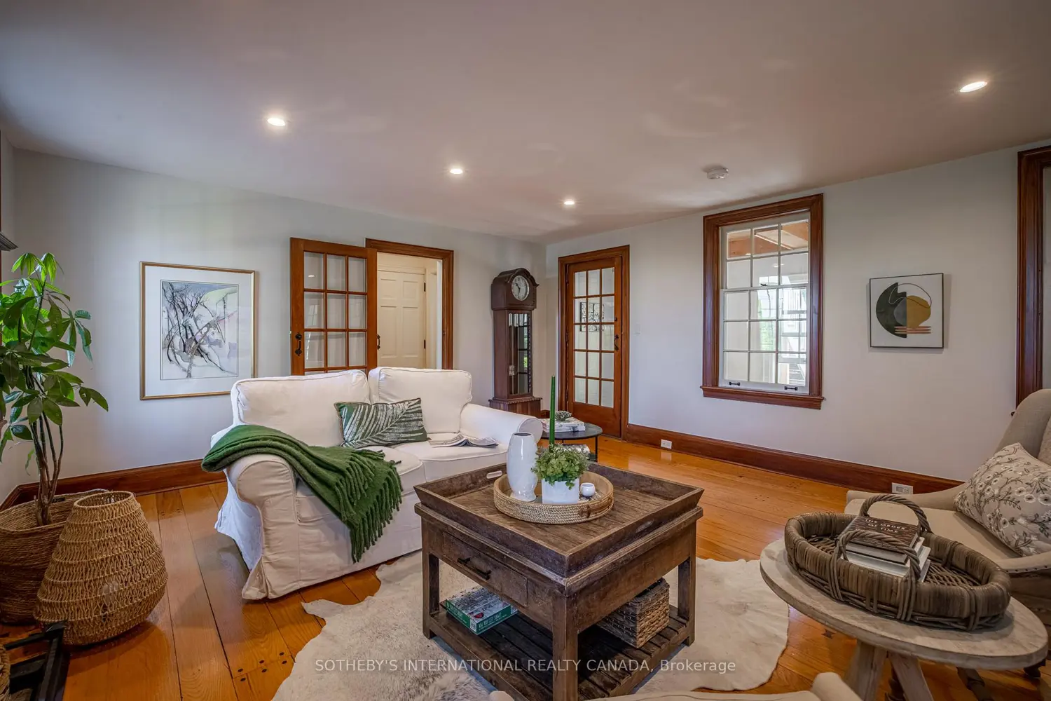 Additional image 6 of 220 Old Yonge Street