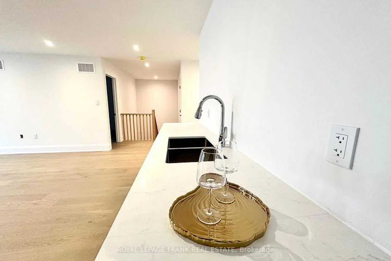 Additional image 12 of 34 Pond Street