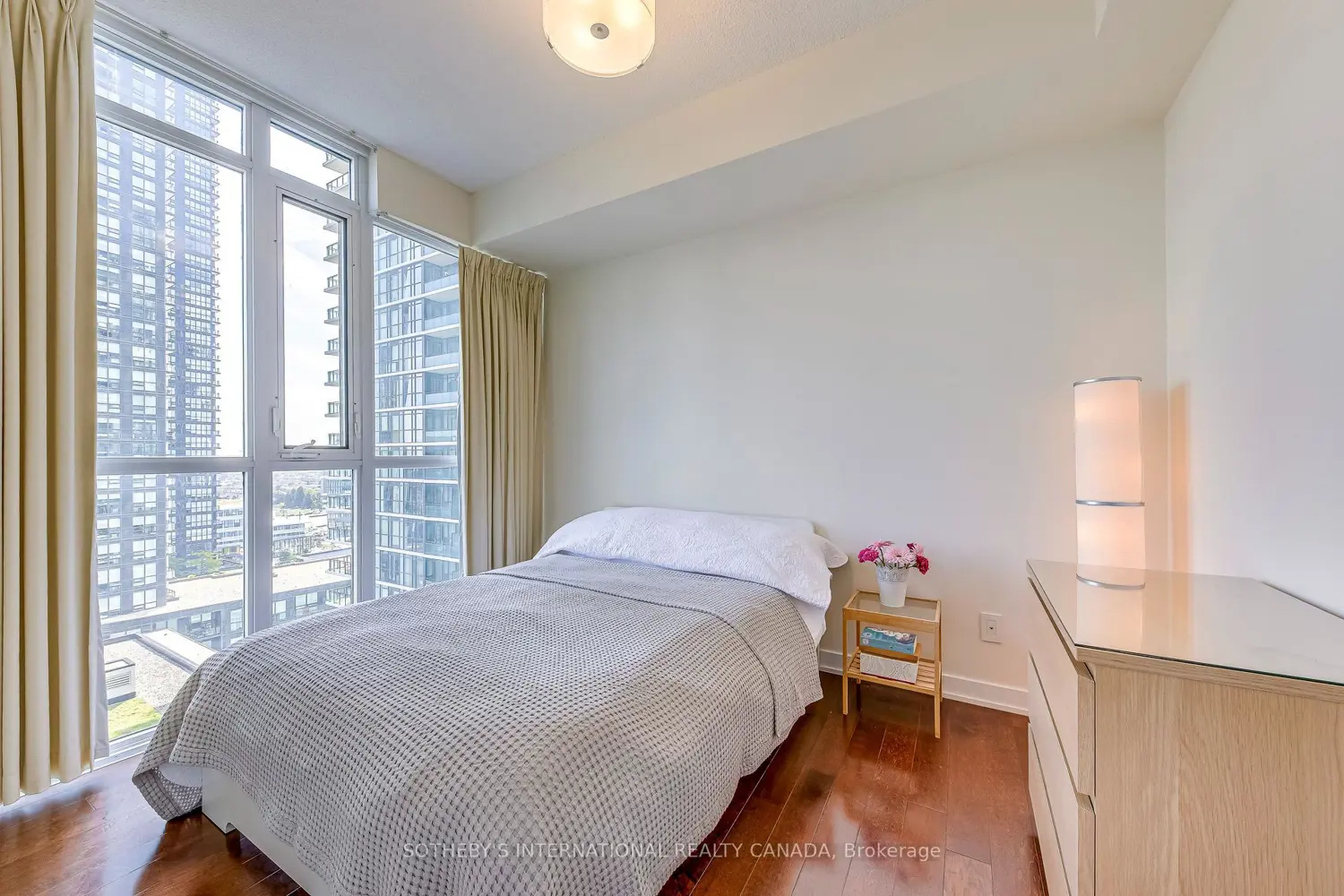 Additional image 11 of 4070 Confederation Parkway 1202