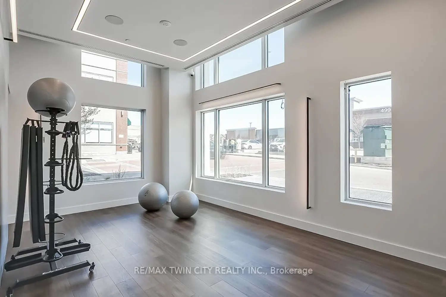 Additional image 17 of 509 Dundas Street # 415