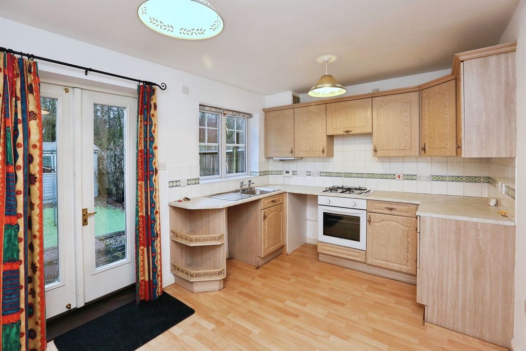 Additional image 7 of 2 bed end terrace house for saleTerrier Close, Hedge End, Southampton SO30