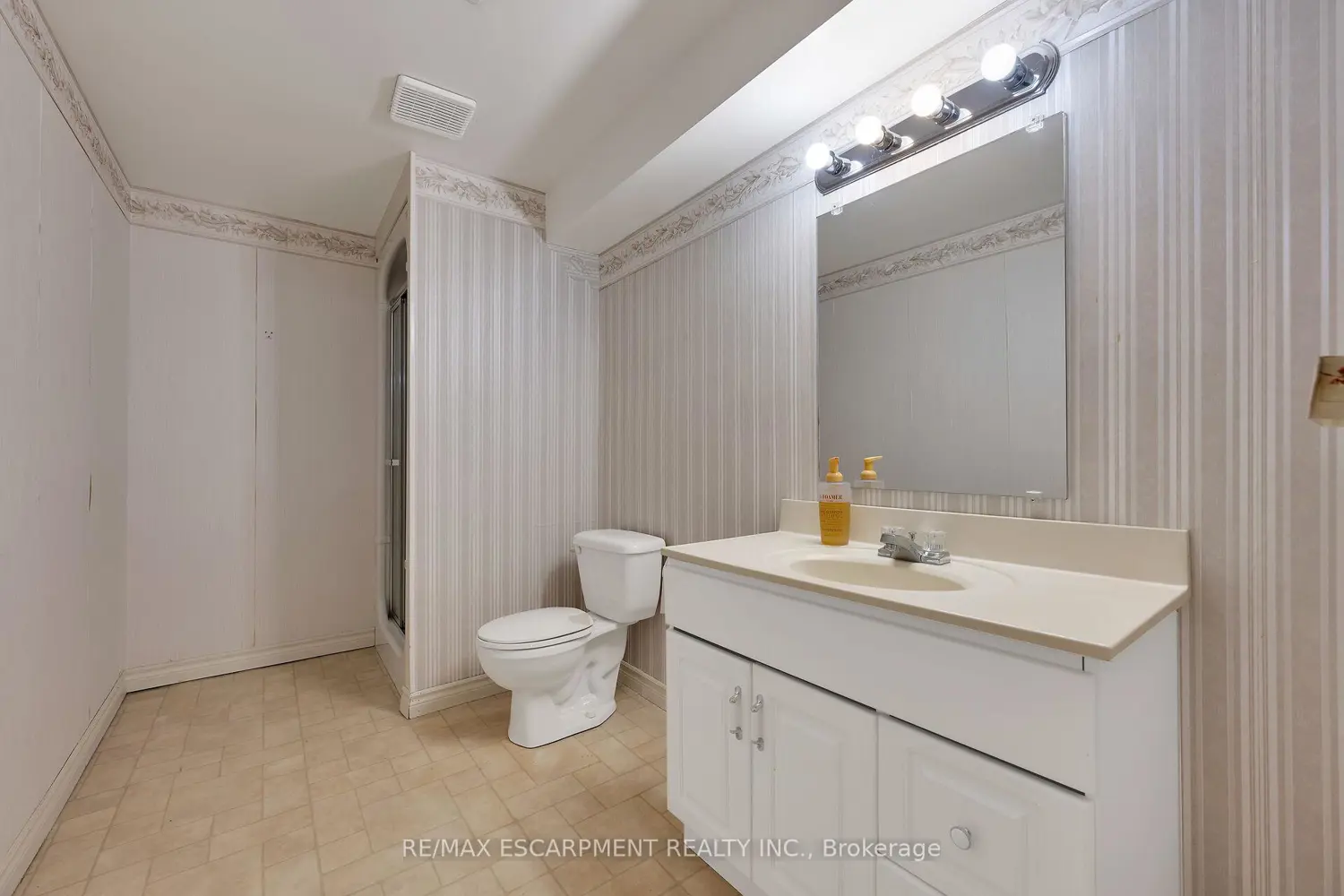 Additional image 9 of 1439 Niagara Stone Road 18