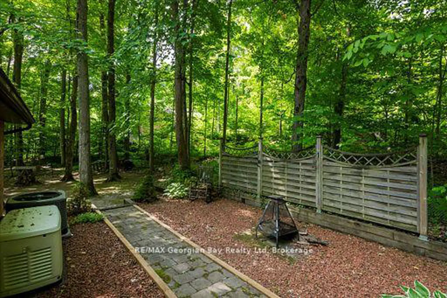 Additional image 13 of 31 Lakeview Crescent