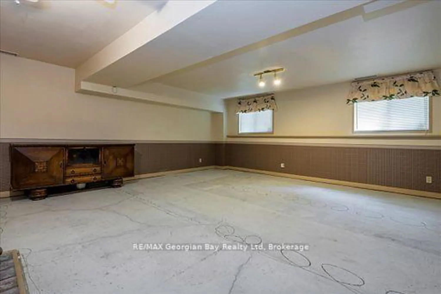 Additional image 11 of 31 Lakeview Crescent