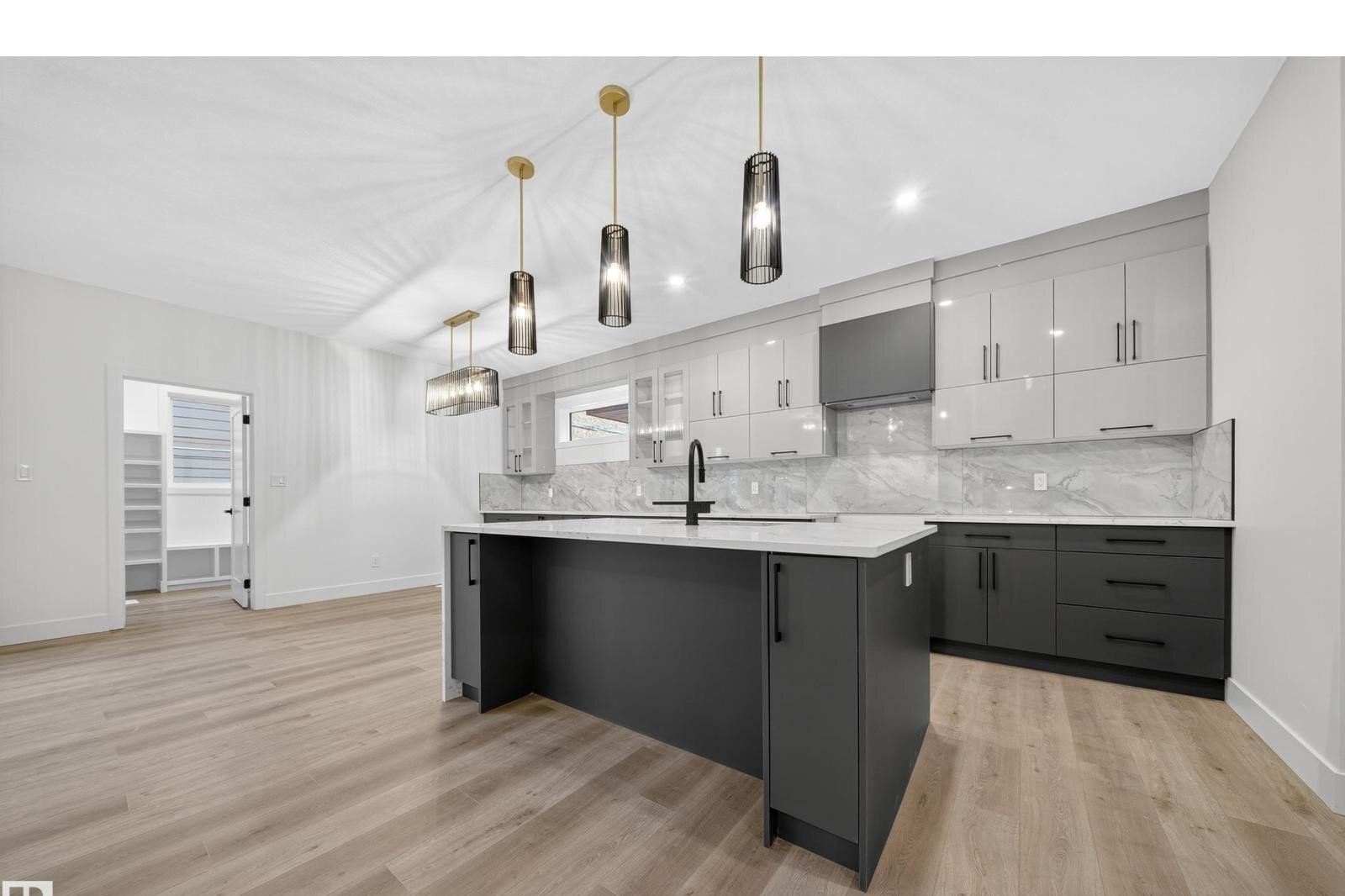 Additional image 8 of 6117 Crawford Drive SW, Edmonton, AB, T6W4L7
