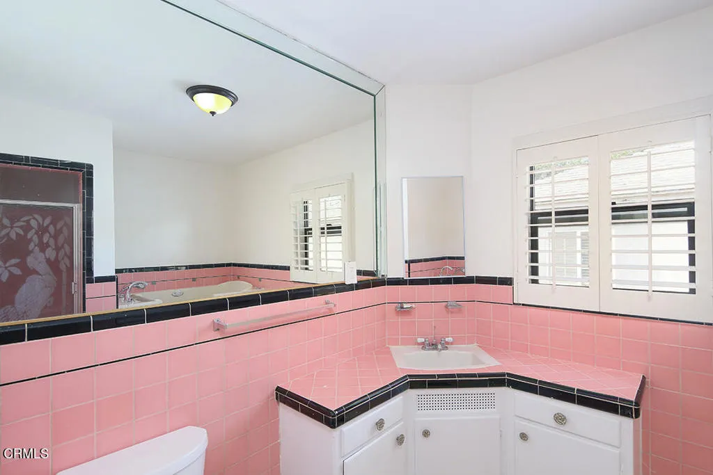 Additional image 44 of 3411 S Cochran Avenue, Los Angeles, CA 90016