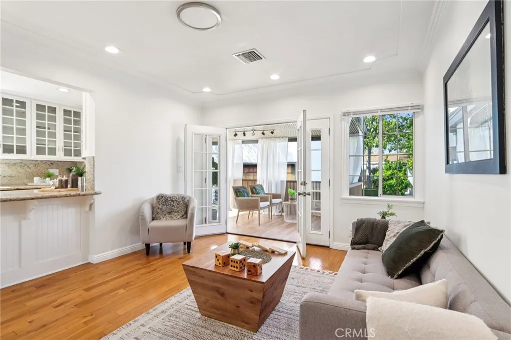 Additional image 11 of 1735 N Lima Street, Burbank, CA 91505