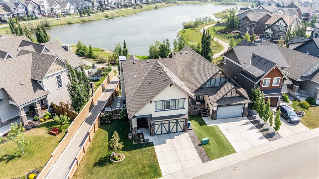 311 Reunion Green NW, Airdrie, AB, T4B 3W4