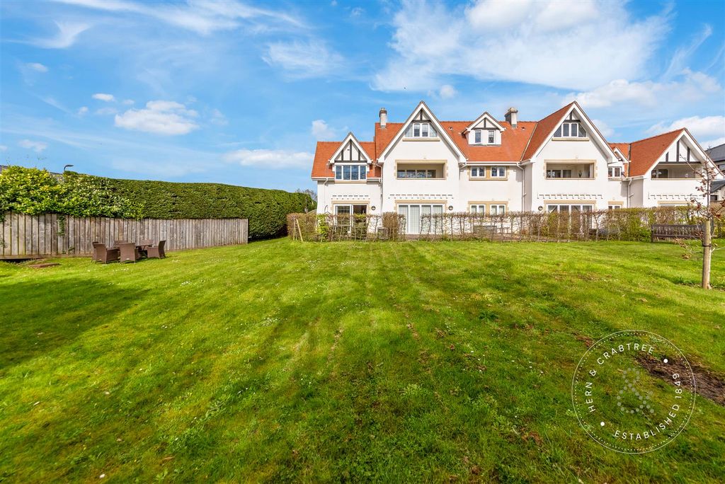 Additional image 14 of 2 bed flat for saleThe Retreat, The Chantry, Llandaff, Cardiff CF5